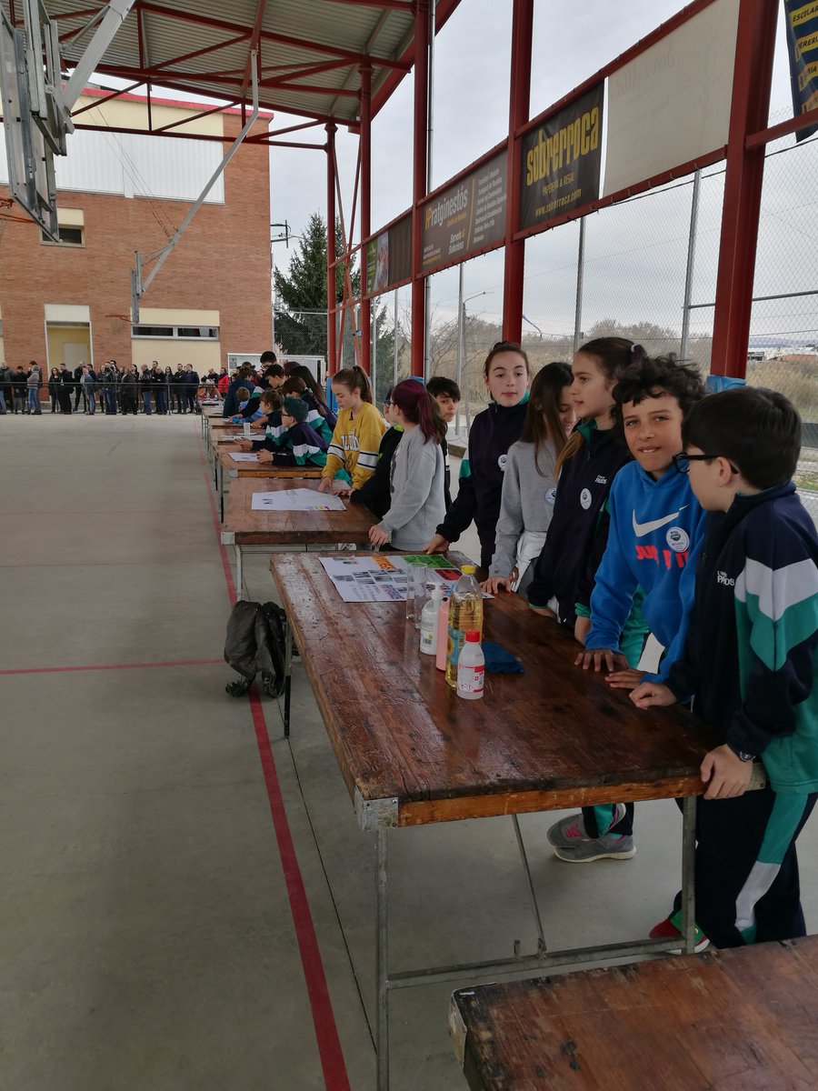 COOPPAIDOS's tweet photo. 4a ed. #PaidosScienceFair Exposició investigacions científiques 🔬 i experiments ⚗️ d'#EducacioPrimaria i #ESO sobre ciències 🧬 Visita de famílies i entrega de premis 🏆 #TotsSomPaidos #ProjectesPaidos #EsdevenimentsPaidos @montpeita @FTrams @EscolesCoop @AjSantFruitos https://t.co/4GFf0heTZa