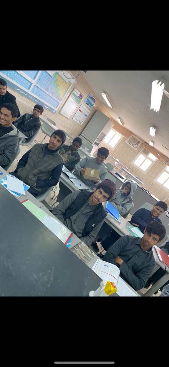 Sciencehfr's tweet photo. المدرسة/ثانوية الامام النسائي
المعلم/ عبدالرحمن الصغير
التجربه/اختبار اللهب
محضر المختبر /سالم الزهراني https://t.co/swBy5Lz2gE