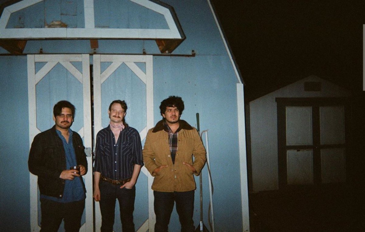 deepdarkdweeb's tweet photo. If you needed motivation to make it tonight, JUST LOOK AT THESE COWPOKES, are you really from TX if you don't come enjoy the tunes? https://t.co/AjXh9MeG7Q