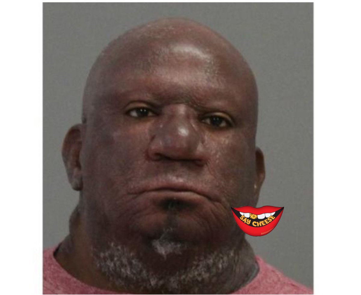 SaycheeseDGTL's tweet photo. Man arrested after dealership employees find crack cocaine while servicing truck. https://t.co/gWFF8p5TYA