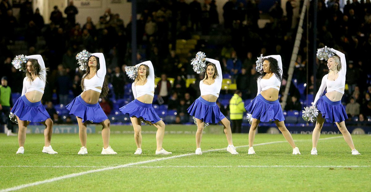 NickyHayesPhoto's tweet photo. As usual at @SUFCRootsHall the highlight on the pitch was the @BluebellesSUFC half time performance...The Lads tried but it's just not happening... https://t.co/LAehx2NCWX