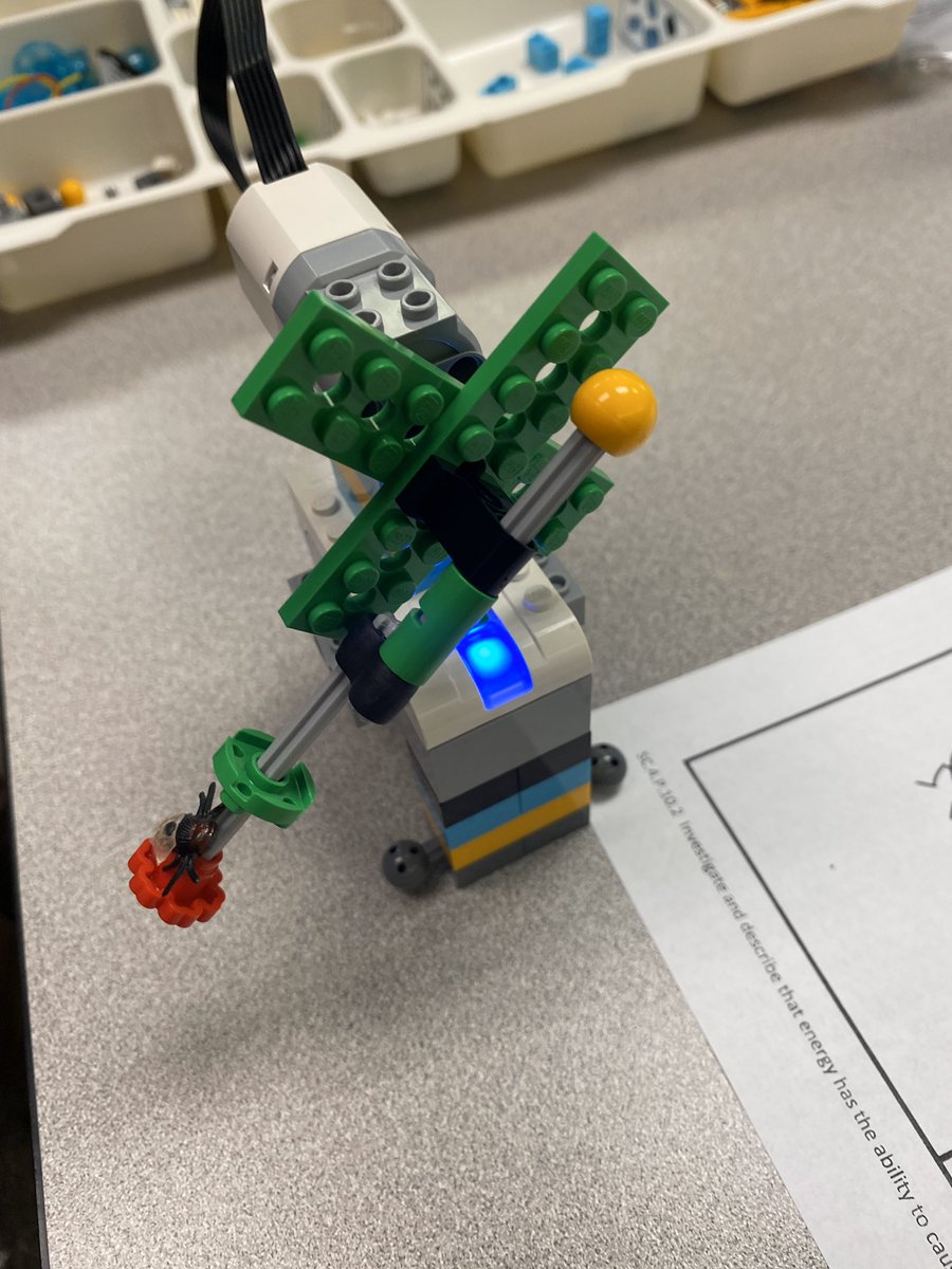jrich4ua's tweet photo. Lego WeDo fun! https://t.co/W4GW7fF1Bl