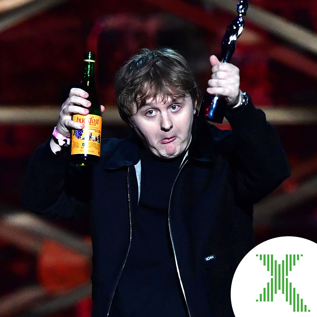 RadioX's tweet photo. .@LewisCapaldi accepting his award with a bottle of Buckfast. Hero. #Brits2020 
📸 @GettyImages https://t.co/EM2zv4XV1G