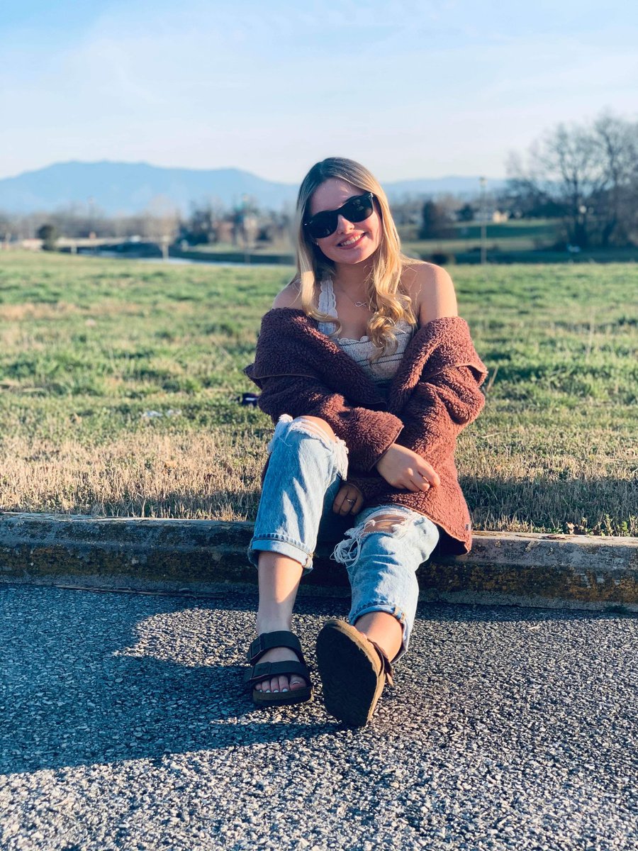 shined69's tweet photo. My beautiful daughter https://t.co/V4cZEufBOM