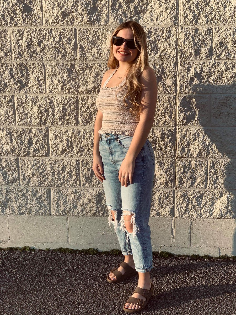 shined69's tweet photo. My beautiful daughter https://t.co/V4cZEufBOM