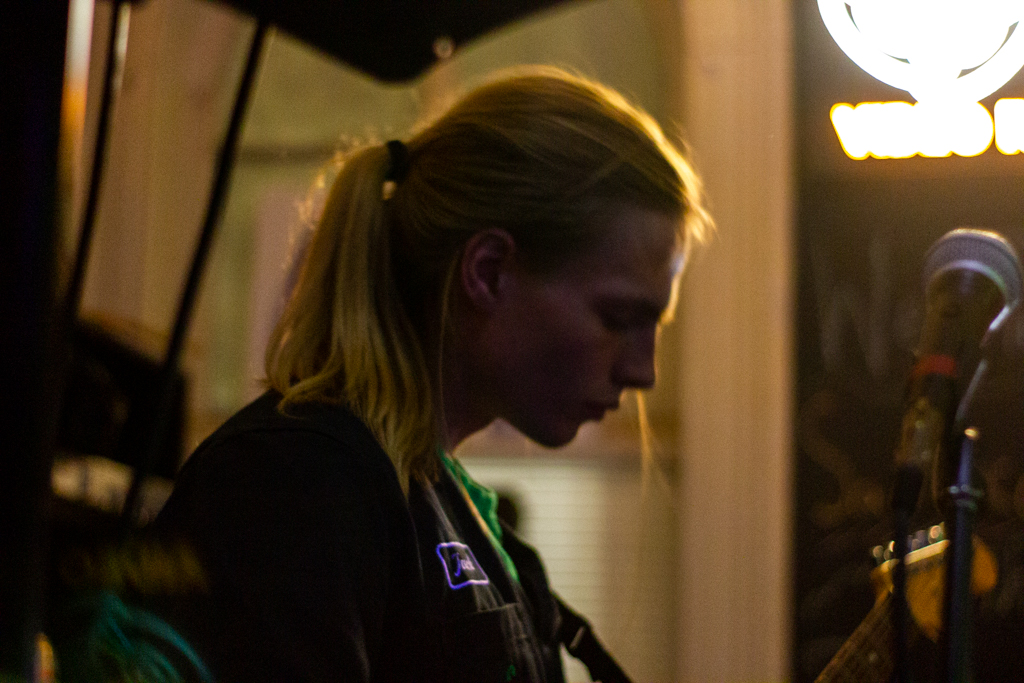 theLitContent's tweet photo. Pics of @sadfacekillerIL at The Apartment #sadface #music #live #theapartment https://t.co/kCV1AKCQ1t