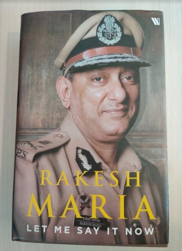 First I salute @TukaramOmble for his sacrifice while capturing #Kasab alive & now I salute former MumbaiPoliceChief #RakeshMaria for telling the truth that Mumbai attack could have been given colour of #HinduTerror.This is what #Congress & #Pakistan always wanted. #LetMeSayItNow