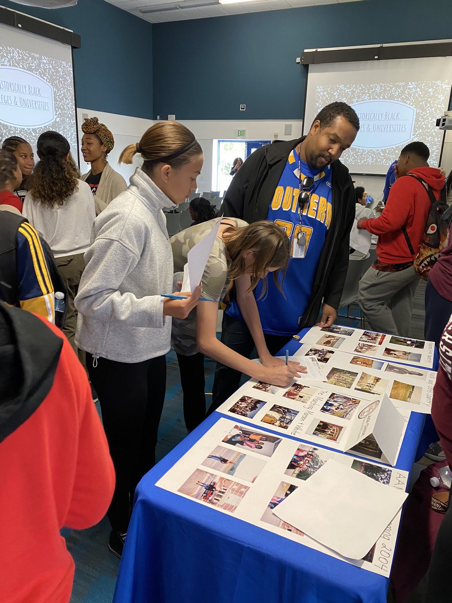 CCUSDSupt's tweet photo. Congrats to CCMS for holding a successful mini HBCU fair today! So exciting! Special shout out to Counselor Phenom Jeanine Lizotte for her vision and her hard work! Another shining example of #culverpride https://t.co/SpGdfhMZat
