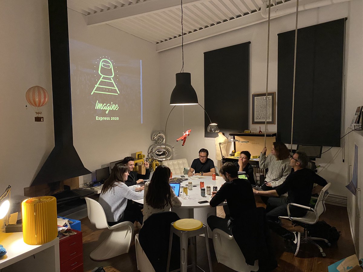 Reunión clandestina de staff planificando las nuevas locuras del #ImagineExpress2020  #BarcelonaTechSpirit . Muchas ganas de subirnos de nuevo a ese tren donde los sueños se hacen realidad. express.imagine.cc