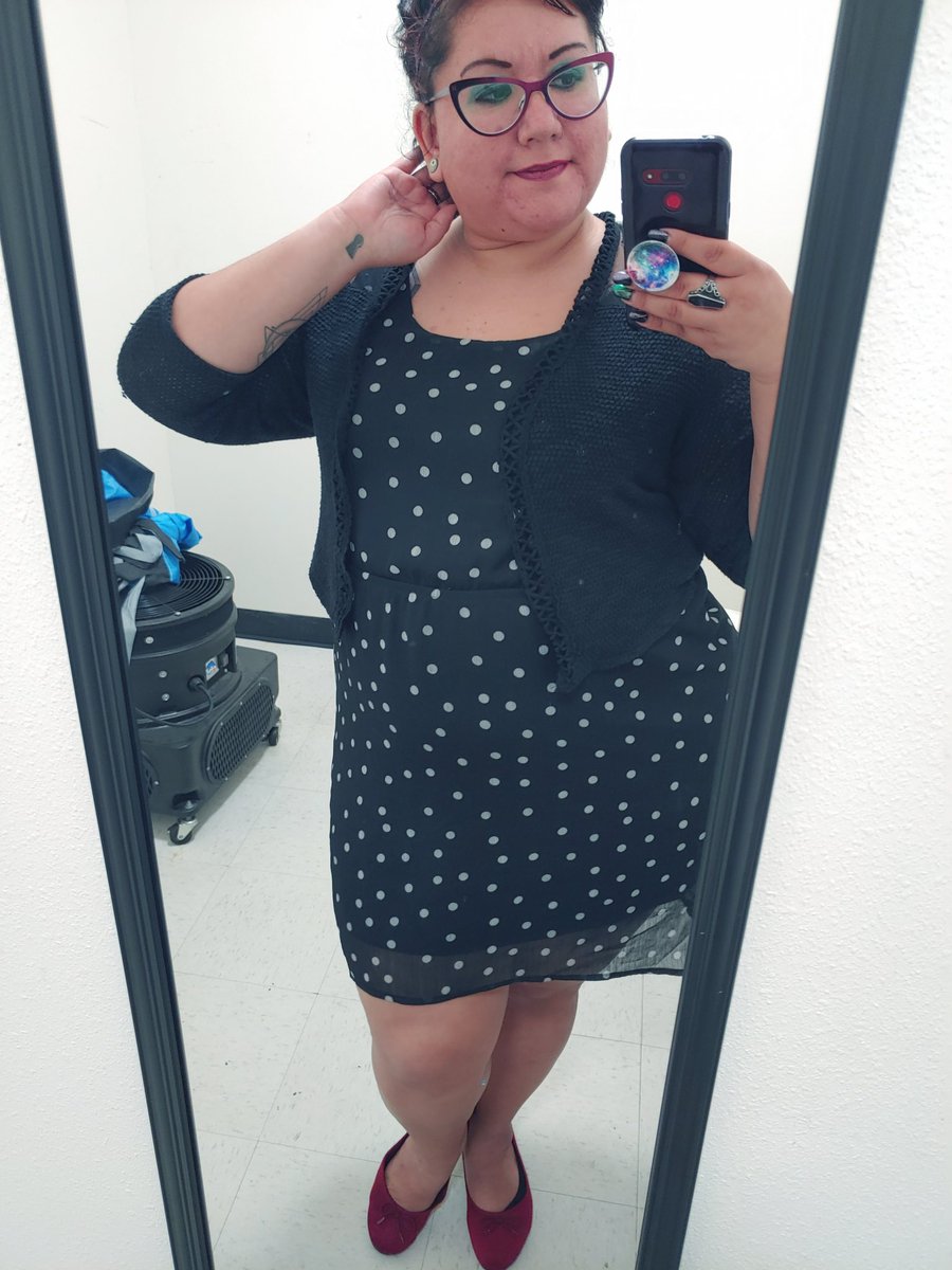Sister_Merci's tweet photo. Eye shadow @Lagirlcosmetics, lips @wetnwildbeauty
#torrid #wetnwildcosmetics #lagirlcosmetics #curvygirl #girlswithglasses #girlswithtattoos #bbw #gothicc #thicc #iamawitch #ecclecticwitch #solitarywitch #iampowerful #ilovemyself #bestlife #genderqueer #handsome #feminist https://t.co/xQbEsIhCYm