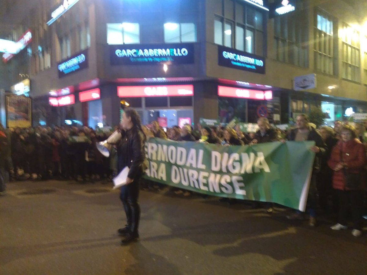 PedroBa59328528's tweet photo. Hoxe todo #Ourense clamou por unha #Intermodaldigna. Seguimos por un #TrenDignoOU @OCeveira @TrendignoOU @wb_fassbinder @ccoogalicia @RSarmientoCCOO @OscarParadelo @EUOurense https://t.co/iSMV6ASds7