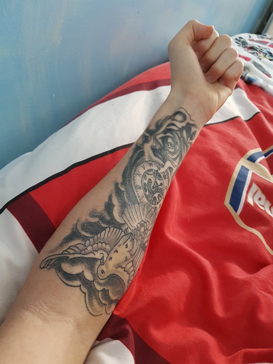 Troywhymark4's tweet photo. You know what I'm thinking ...🤔 another tattoo 😁 #moreink https://t.co/BsVDUcY857