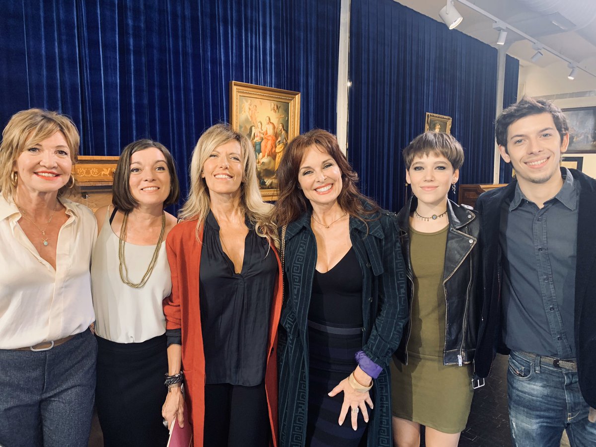 SilviaMarso's tweet photo. Este fue nuestro último día de rodaje de @MerliSapereAude  con Blanca Martínez, Teresa Sanchez, Carmen Conesa, #azulfernandez @pablo_capuz que bien lo pasamos ❤️ https://t.co/Q4K7SmucyL