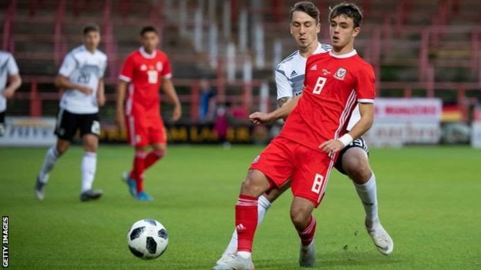 Robbie Burton: Arsenal midfielder joins Dinamo Zagreb on permanent deal.
-
-
#football #arsenalfc #Transfers #DinamoZagreb #midfielder #newchallenge