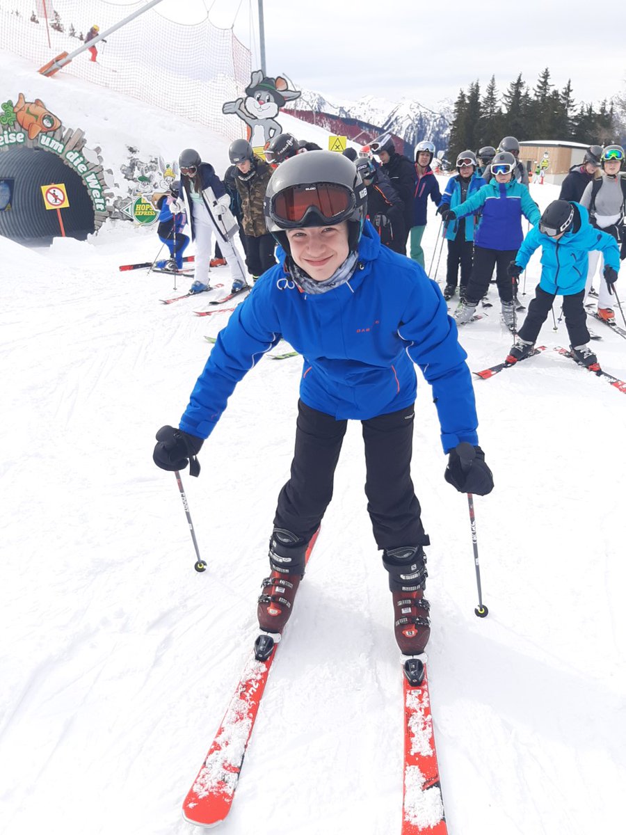 BeckfootSchool's tweet photo. Another great day on the slopes!⛷️❄️ https://t.co/deLoRBYTC1