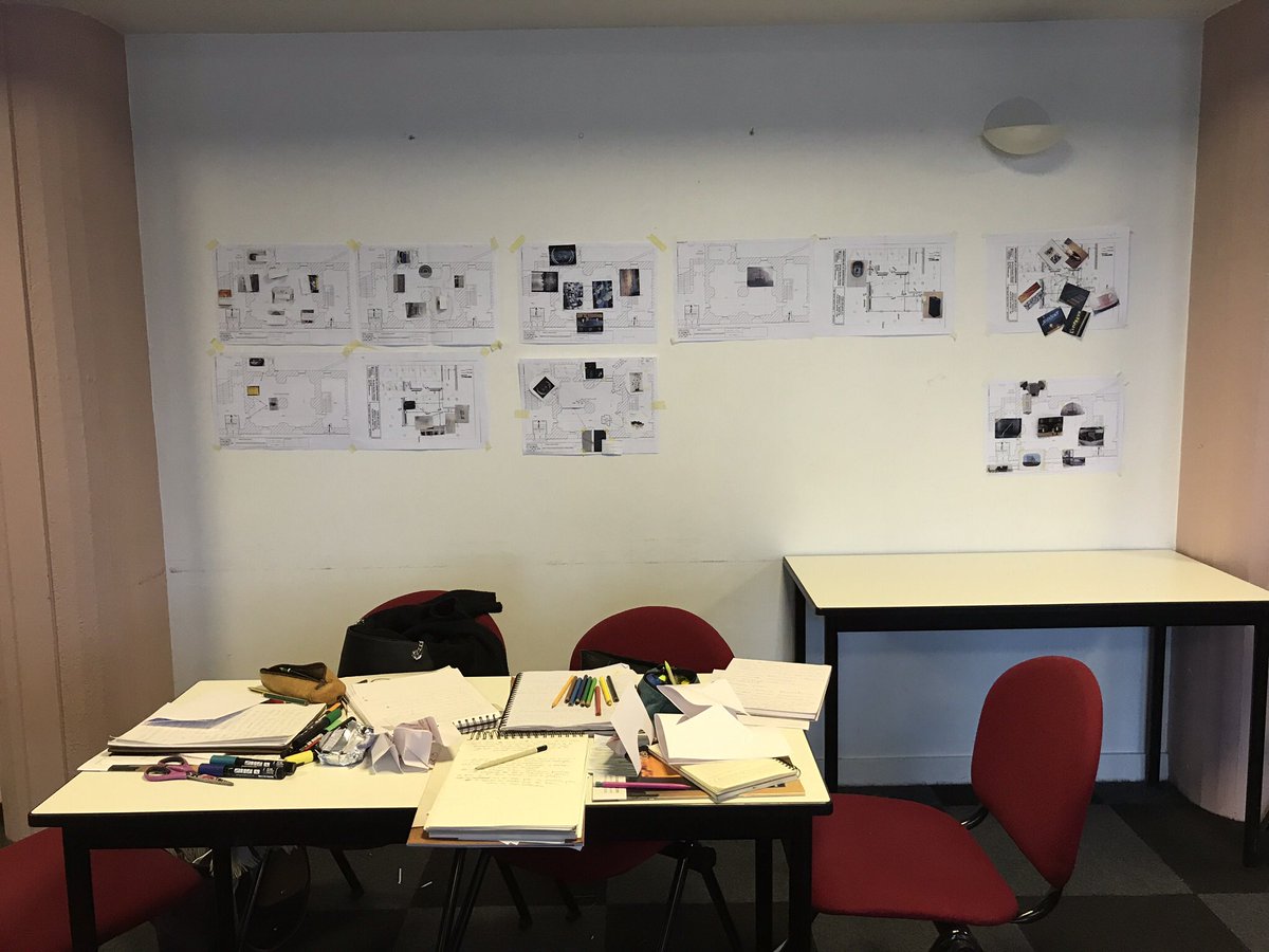 sandrinadossant's tweet photo. workshop J 2 #commisariat d’exposition avec @jeromediacre partenariats @Frac_PC @Abbayeauxdames @daacpoitiers /// lyc Bellevue Saintes 1ere spécialité Arts plastiques #exposer /// ateliers maquettes des lieux d’expo et expérimenter l’accrochage https://t.co/yBL1YDyvD6