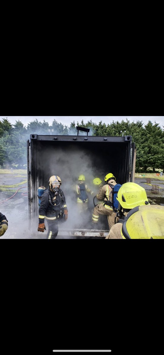 Brilliant start to our BA week, with theory work, cold smoke exercises, and fire behaviour covered so far! Looking forward to some more challenging exercises tomorrow with the introduction of hot fire scenarios utilising the brilliant facilities here at <a href="/FSCmoreton/">Fire Service College</a> <a href="/mawwfire/">Tân CGC / MAWW Fire</a> 🚒🔥