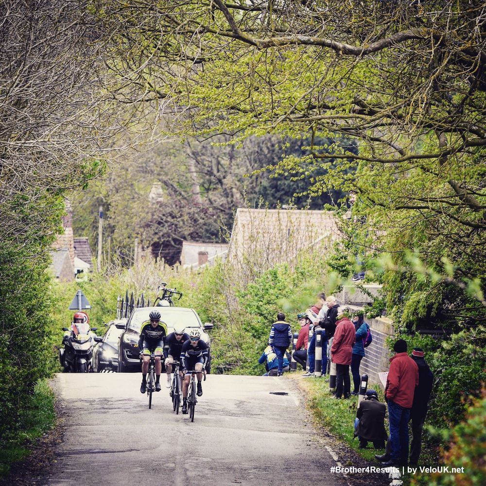 VeloUK's tweet photo. April 26: CiCLE Classic
- 16th edition
- Sunday, 26th April
- 200.5 kms
- New uphill 650 metre off road sector after 35kms
- 20/24 teams
More in the news item on VeloUK: https://t.co/uX9MZbiucd
#bikeracing #offroadonroad #BritishClassics #cycleracing https://t.co/qu11qswuSd