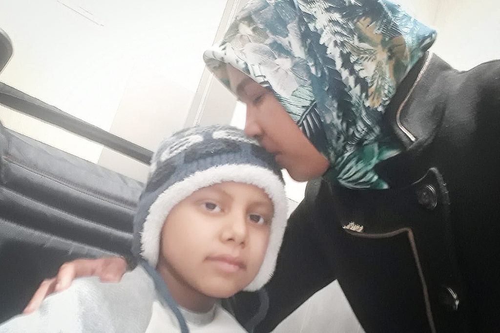 Haydi Türkiye !

Pamuk Kalpler Klavye Başına

Kanser Hastası Ahmet'e 

Destek Oluyoruz

AhmetiYaşat Türkiye    Diyoruz

Ahmet Annesiyle Tedaviye 
Almanyaya Gidiyor
#deprem 
#aşkainanmıyorum