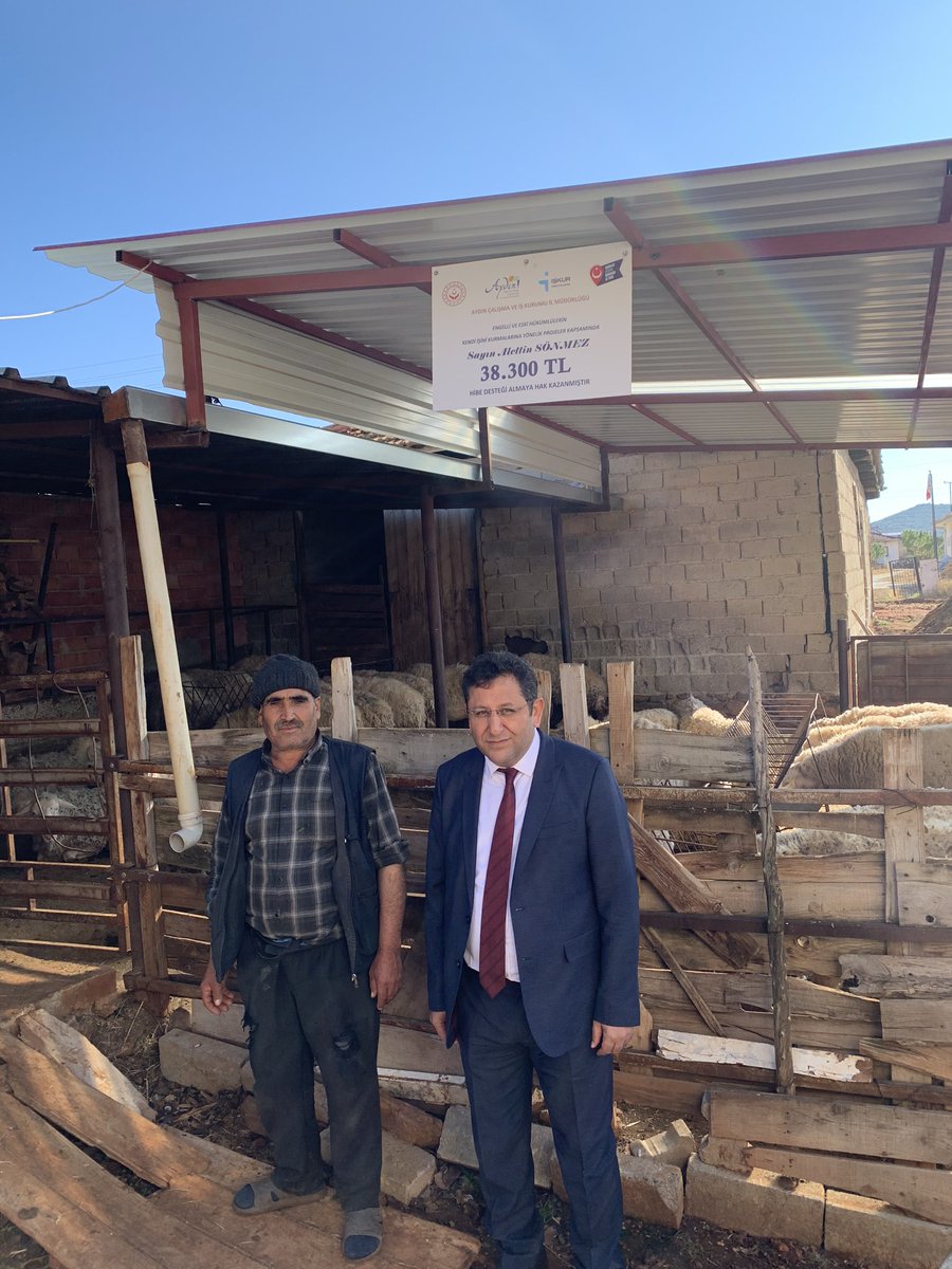 Aydın Çalışma ve İş Kurumu İl Müdürü Rahmi Terzi, Karacasu ilçesinde, eski hükümlü ve  engellilere kendi işlerini kurmalarına yönelik proje kapsamında hibe almaya hak kazanıp hayvancılık yapmaya başlayan vatandaşlarımızı ziyaret etti.