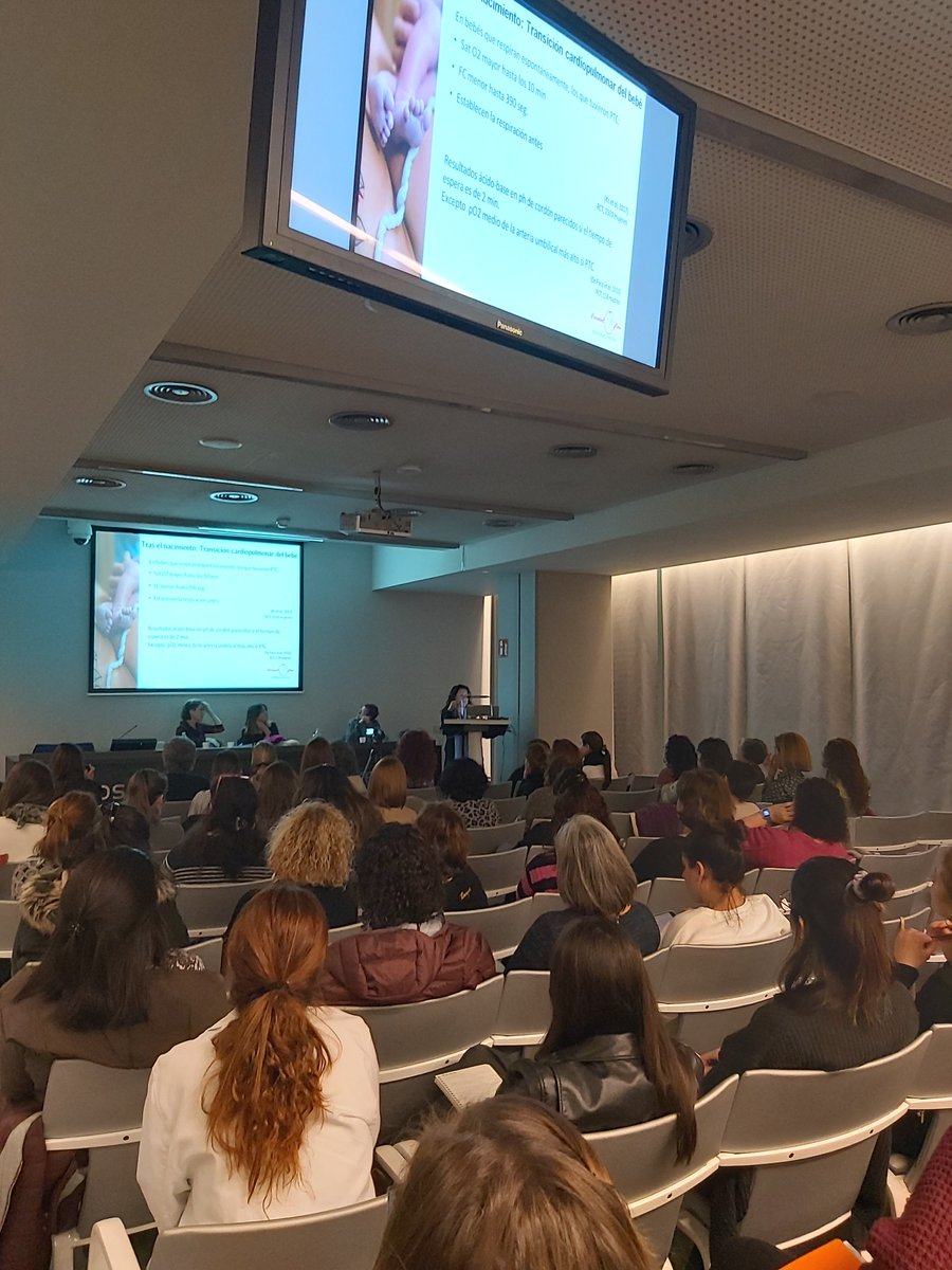 Segunda sesión del curso de actualidad en lactancia de <a href="/AcpamLm/">ACPAM</a> en <a href="/QS_Dexeus/">Hospital Universitari Dexeus</a> . 
Nuestra vocal Imma Marcos nos presenta con sus compañeras Lucia Alcaraz, Mireia Marcos y Laia Casadevall la plataforma por el pinzamiento óptimo.