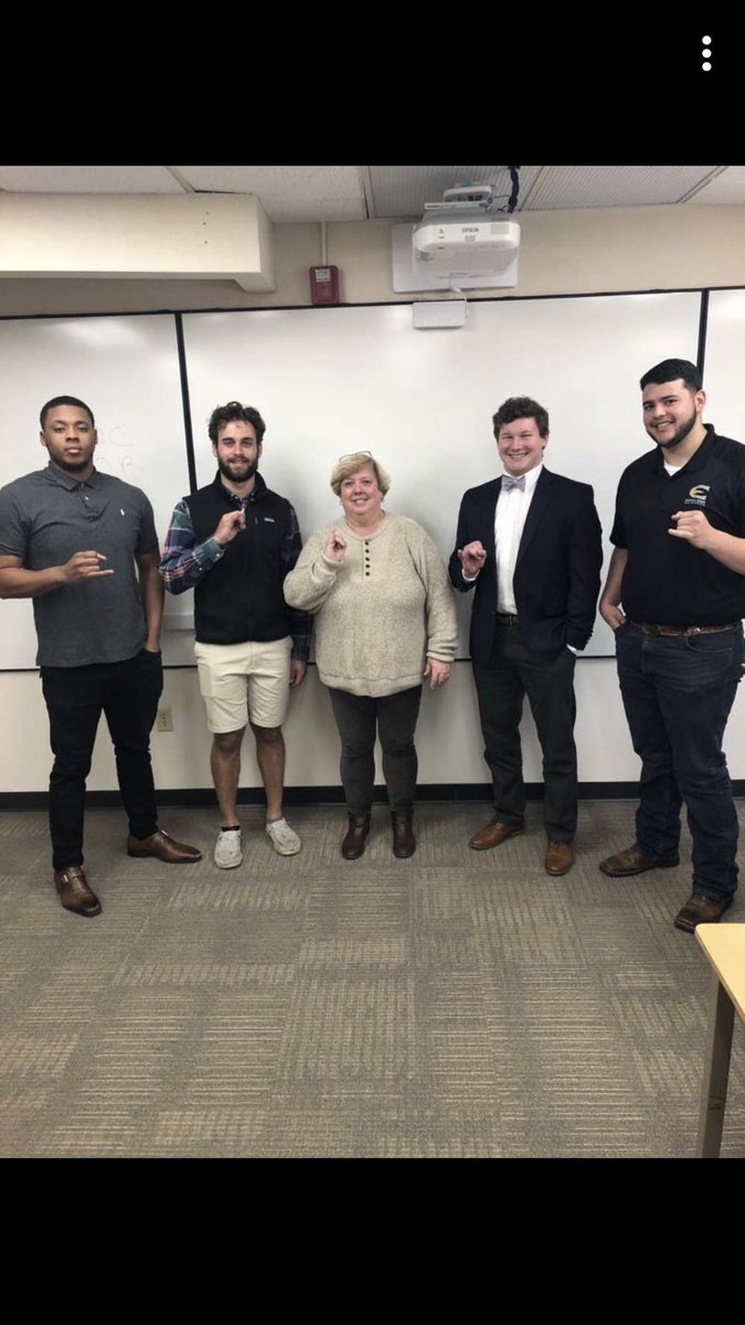 Morning drills don’t stop us from looking sharp for class 😎 <a href="/ESUFOOTBALL/">ESU Hornet Football</a> <a href="/dripsucce55/">Jack Barger</a>