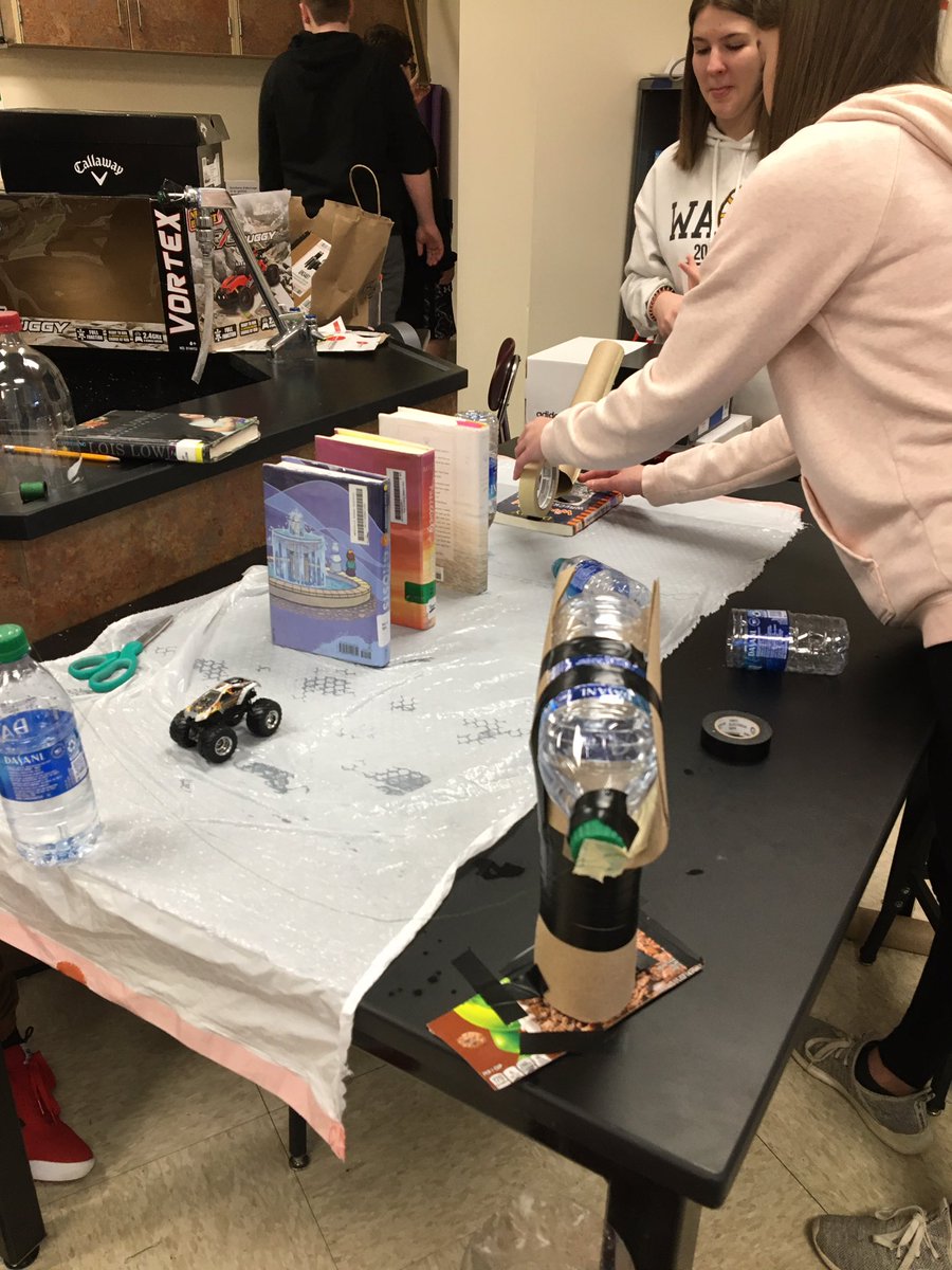 RoosPCMS's tweet photo. First building day for Rube’s! The kids are as excited as me! #handsonlearning #simplemachines #energytransformations @BernardMiddle https://t.co/JVGqRyxZWd