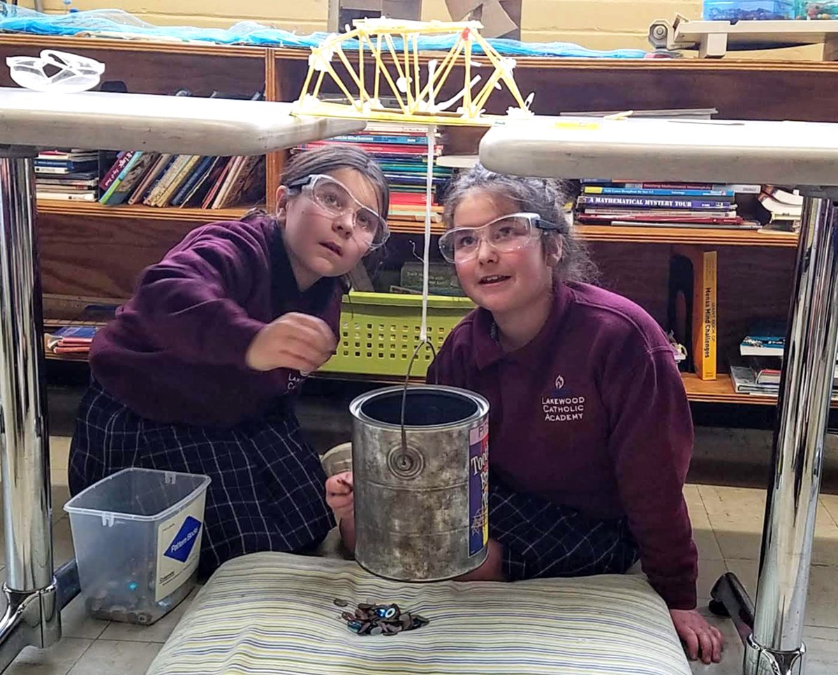 lkwdcatholic's tweet photo. 5th grade Learning Lab students completed their unit on Civil Engineering with a pasta bridge competition! Students used the Engineering Design Cycle to research, plan, create, test and improve their bridges. #iloveLCA #IBMYP #MakerSaints https://t.co/JUlqxRvSfa