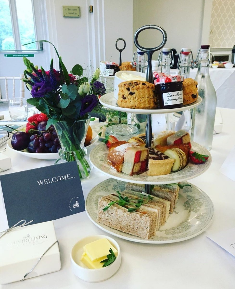 CLHotels's tweet photo. Need to get MUM a gift for Mother's Day? Why not treat her to homemade afternoon tea at the Country Living St George hotel in Harrogate! 

Buy your voucher from £18.95pp to enjoy this delicious treat whenever you fancy 🍰 👉🏼https://t.co/McGSJFKdku https://t.co/9Ob94Ddoru