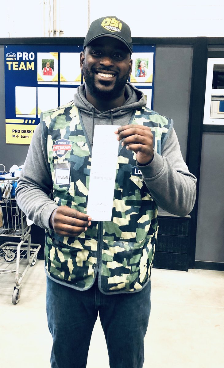 DaveJusino's tweet photo. Awesome job by William pro specialist retrieving a great sale from a pro contractor at 10k flooring job ⁦@JoshRob30748491⁩ ⁦@BenitoKomadina⁩ ⁦@ShaneGagne76⁩ https://t.co/Gez8knOQRp