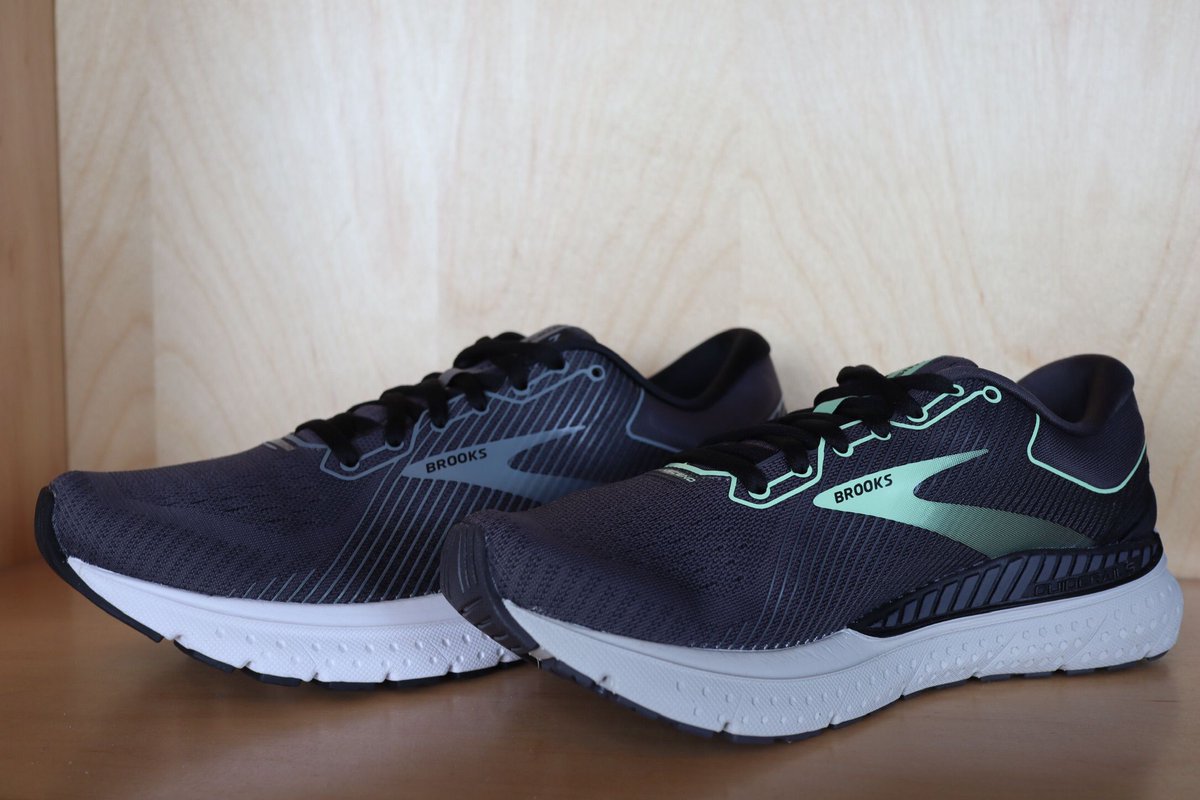 brooks shoes twitter