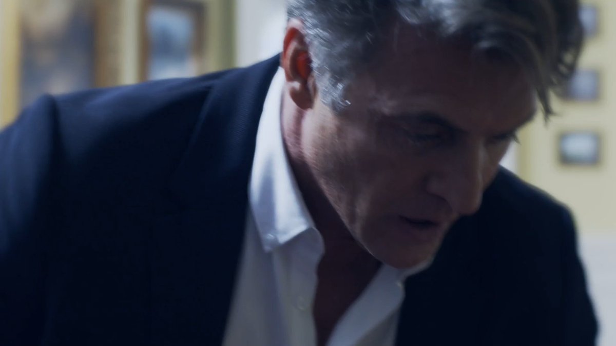 Historia de una vida corta parecida de el infierno... de celos. #RubiUSA #Rubi #JuanSoler <a href="/juansolervalls/">Juan Soler</a> #FlorMartino <a href="/martino_flor/">Flor Martino</a> 😢🕯😢🕯
Padres de #HectorFerrer y su final, primero el mató a ella y después mató a su mismo frente a su hijo... horror verdadero.