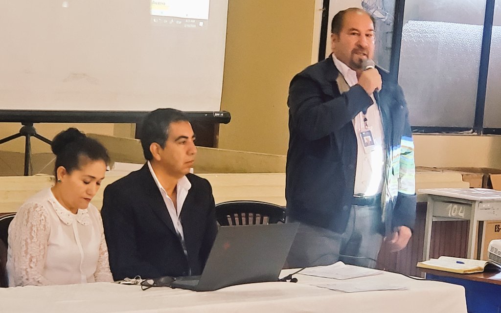 WillanMalla's tweet photo. HOY| @Calvas. Con la presencia de 60 autoridades de las IEs de Calvas & Quilanga. #Distrito11D06. Inaugura el "Taller sobre orientaciones para el proceso de construcción participativa del PEI y convivencia armónica" #SomosEducaciónEc @monserratcream1 @magdasalazarg @GoberLoja https://t.co/7au7oOQxjN