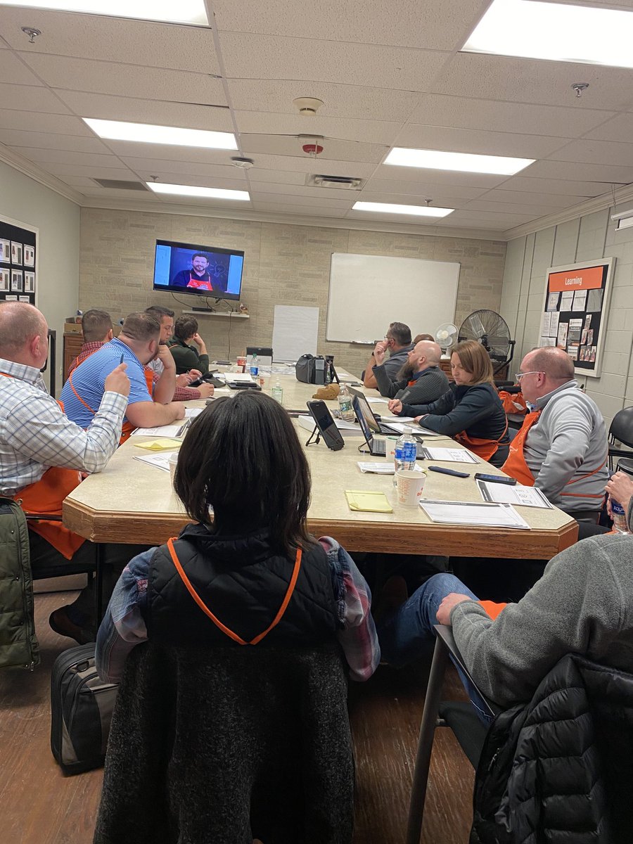 ⁦<a href="/HDTVDave/">Dave White</a>⁩ D176 Leaders Edge Meeting #LeadersEdge ⁦<a href="/JPhillipsD176/">Jason Phillips</a>⁩