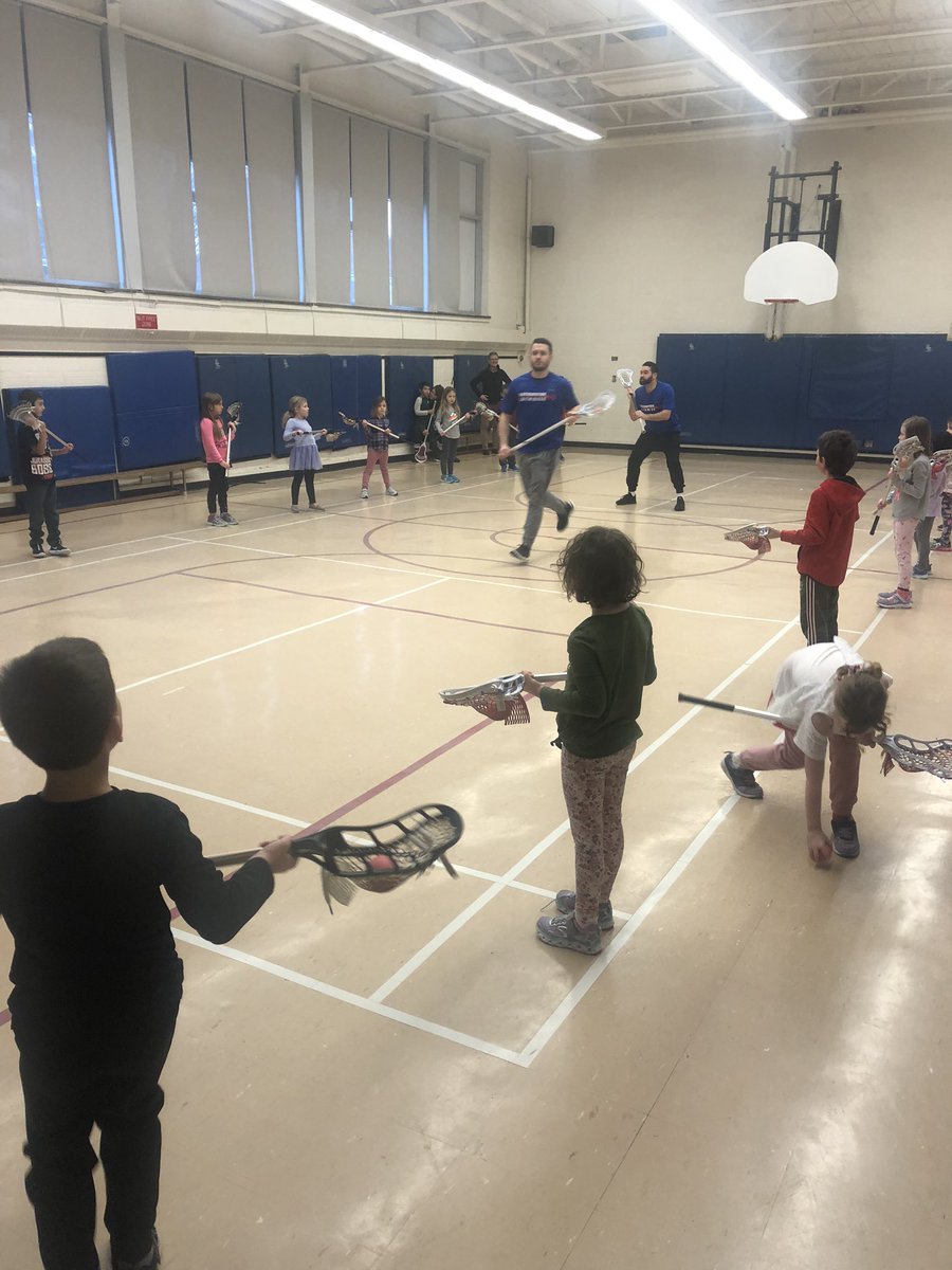 GemmitiFolz's tweet photo. @StMikeCobourg we are having  fun, learning new skills from the very talented @shawnevans1588 and @turnerevans5 with @nationwidelax. We have future @northumberlandminorlacrosse players! #pvnclearns #pvncfun https://t.co/1NghRmF1eS