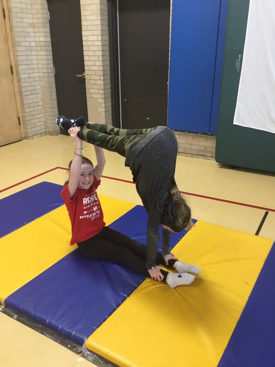 ZacharyBeyer3's tweet photo. Partner balances at Field School day 1! Well done! @FieldD64 @DrJBednar @D64News @D64Educators @PE4Learning @d64smiles @engageD64 @fabfield64 #FISmiles #d64pe #d64leadwithlove https://t.co/wXSy3H8HE6