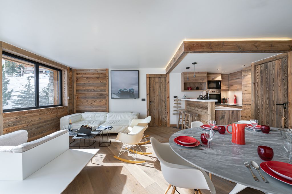 CimalpesEstate's tweet photo. 🏠 #COUPDECOEUR | Superbe appartement en vente dans une résidence neuve avec terrasse à proximité du centre de Val d'Isère. Vous y retrouverez une alliance parfaite entre l'architecture traditionnelle et une décoration contemporaine. 

https://t.co/SN6bPmsZ4U https://t.co/Tm6gOecqYI