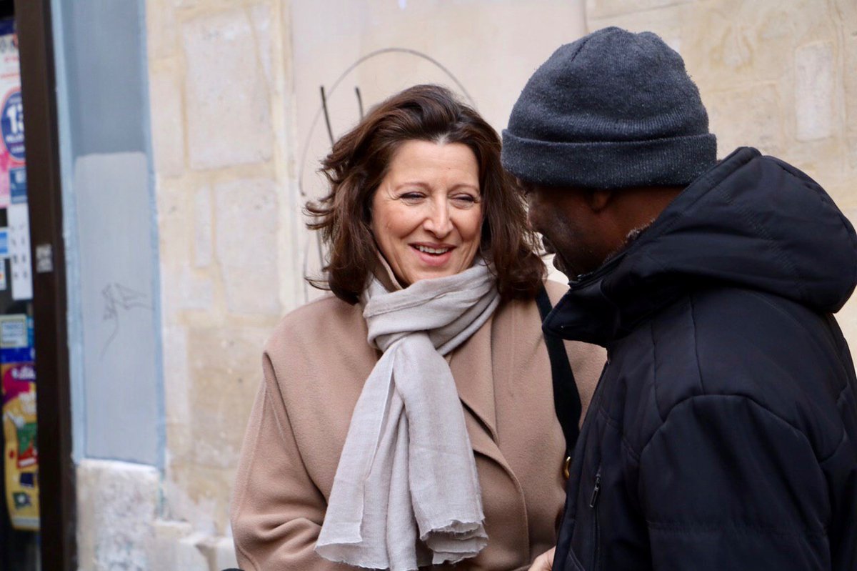 agnesbuzyn's tweet photo. Je suis allée à la rencontre des habitants du 5è. Nous avons pu parler de leurs besoins, leur quotidien de vie, et de leurs souhaits de changement. Je remercie toutes celles et ceux qui, nombreux, ont permis ces moments d’échanges très utiles, et chaleureux. https://t.co/ZSEIZnyWxP