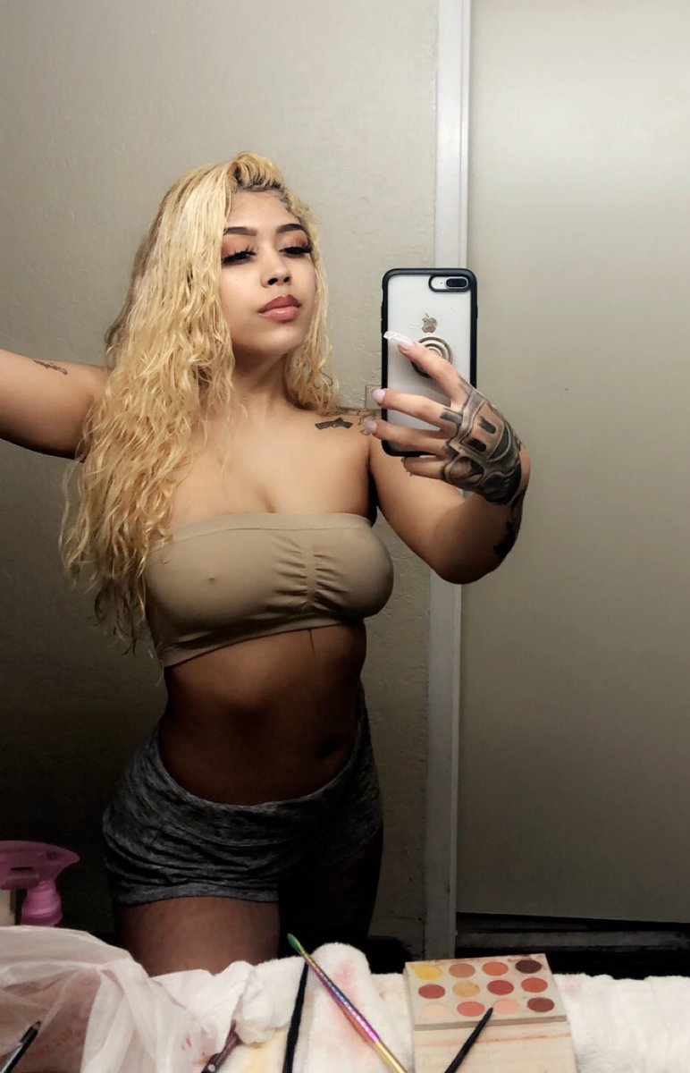62musix's tweet photo. ft my mom today, she said “is that your real hair?” 😑 🤦🏽‍♀️ 😂 #quitplayingwitme https://t.co/c3QlYTgWn9