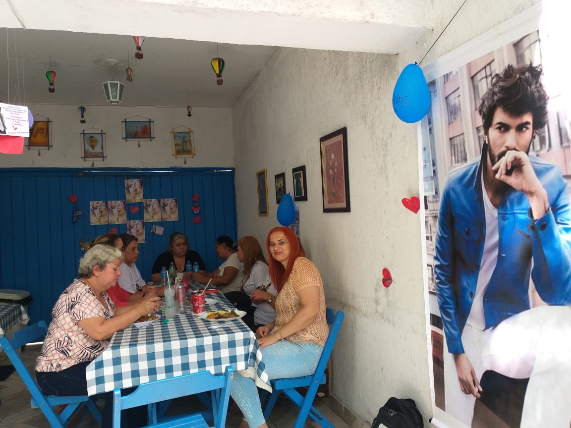 EnginAkyurekBRA's tweet photo. Quatro anos de fã clube!! As Signorina's se reuniram no restaurante Capadocia para comemorar. Fevereiro/2020 #EnginAküyrekFãBrasil 
#EnginAkyürek 
#signorinasakyurekfabrasil https://t.co/I0mVt192Qz
