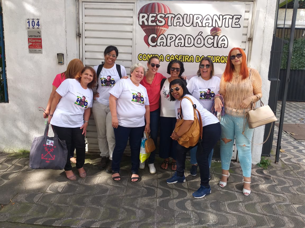 EnginAkyurekBRA's tweet photo. Encontro das Signorina's Akyurek comemorado o 4 ano do primeiro fã clube brasileiro de #EnginAkyürek 
Fevereiro/2020 🌷🌷👏👏👏 https://t.co/VapYdNbhxj