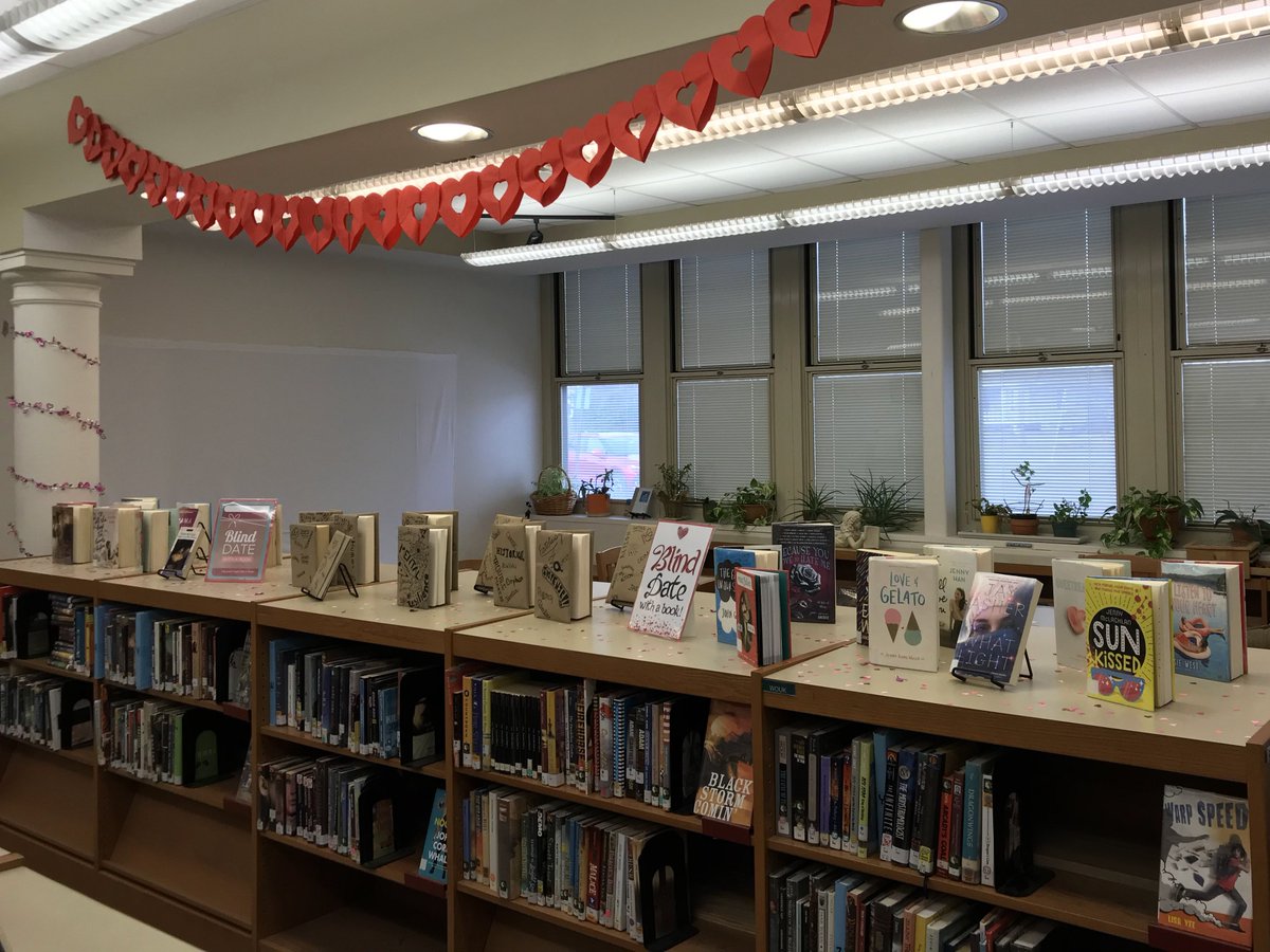 RIS_library's tweet photo. Go on a💗Blind Date with a Book💗, you may just fall in LOVE❣️ https://t.co/Fntc6FNBv5