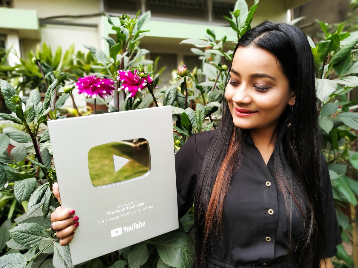 DhanasriB's tweet photo. only in 3 months my YouTube channel crossed 100k subscribers..and finally My YouTube channel #Dhanashribaishya got silver play button (award from YouTube).. thanks to all my subscribers and YouTube 
#youtubeindia #YouTuber #youtubecrater #YouTubecreateraward #Assam #Assamyoutuber https://t.co/8nL91kBCE7