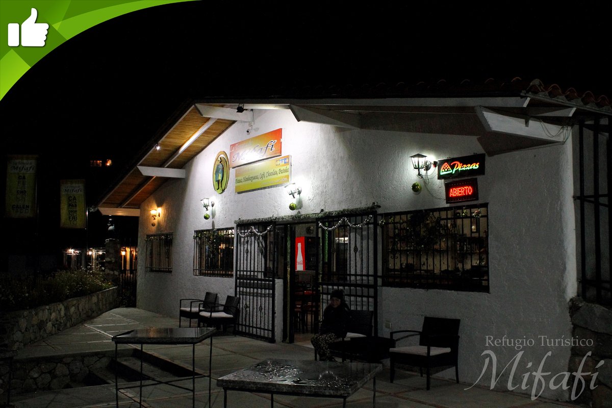 refugiomifafi's tweet photo. Un espléndido lugar en #apartaderos donde disfrutar de la mejor #hamburguesa y #pizzas con #saborvenezolano 💛💙💖 La Terraza de Mifafí te espera en plena carretera Trasandina

#restaurantesrecomendados #comerrico #dondecomer #quecomer #buencomer #buenacocina #terrazamifafi https://t.co/eEeGtE5L4y