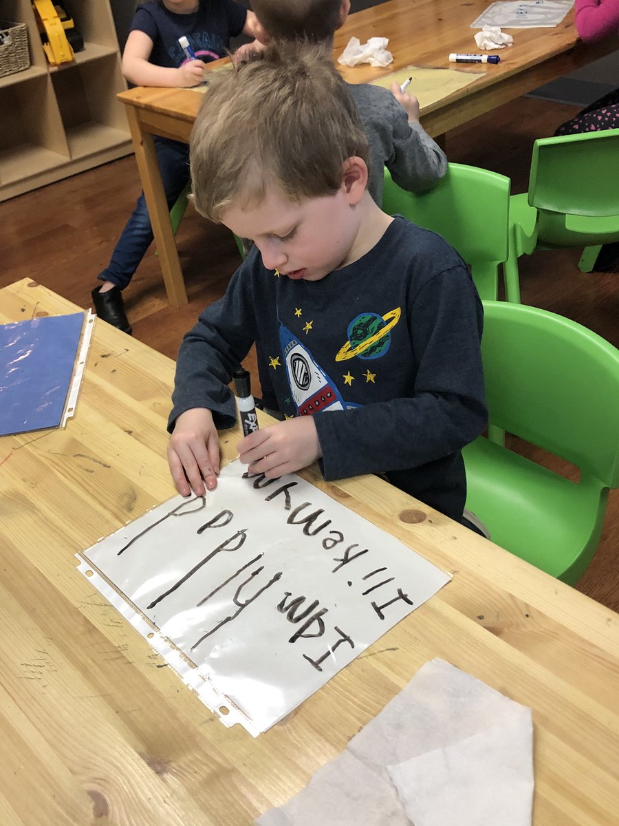MsDesirae_LPS's tweet photo. Today, we are making sentences out of our site words! 👏🏼👏🏼 https://t.co/c4GXFhjhvt