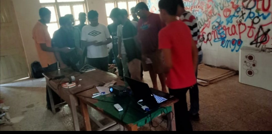 cevsvnit's tweet photo. Recently completed IoT Bootcamp 1.0, with ecstatic participation.
Bootcamp included 3 days of training and 10 days long Capstone project.
Thanks to @parthav46 @Rushi_Bhatt007 , the instructors & @github @GitHubEducation for supporting the event.
#iot #github #thisiscev https://t.co/GPCt7ROnVB