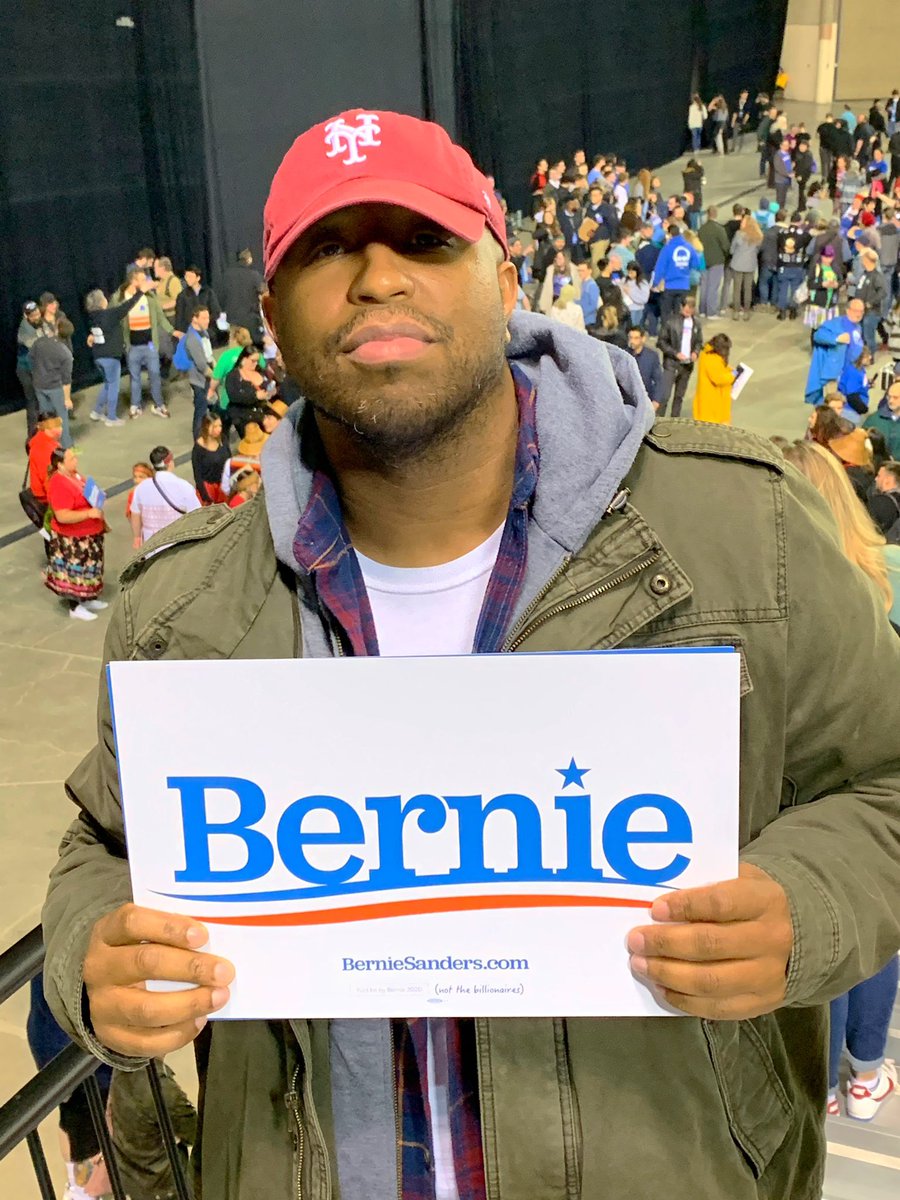 TheManuelBrown's tweet photo. The revolution is now! #FeelTheBern #BernieInTacoma #Bernie2020 #BernieInWA #BernieOrBustOrBust #inberniewetrust #washingtonstateforbernie #rallyforberniesanders #BernieSanders #BernieBros #bernieforpresident #berniecrat #Progressive #BernieBeatsTrump https://t.co/uiXyinjlRQ