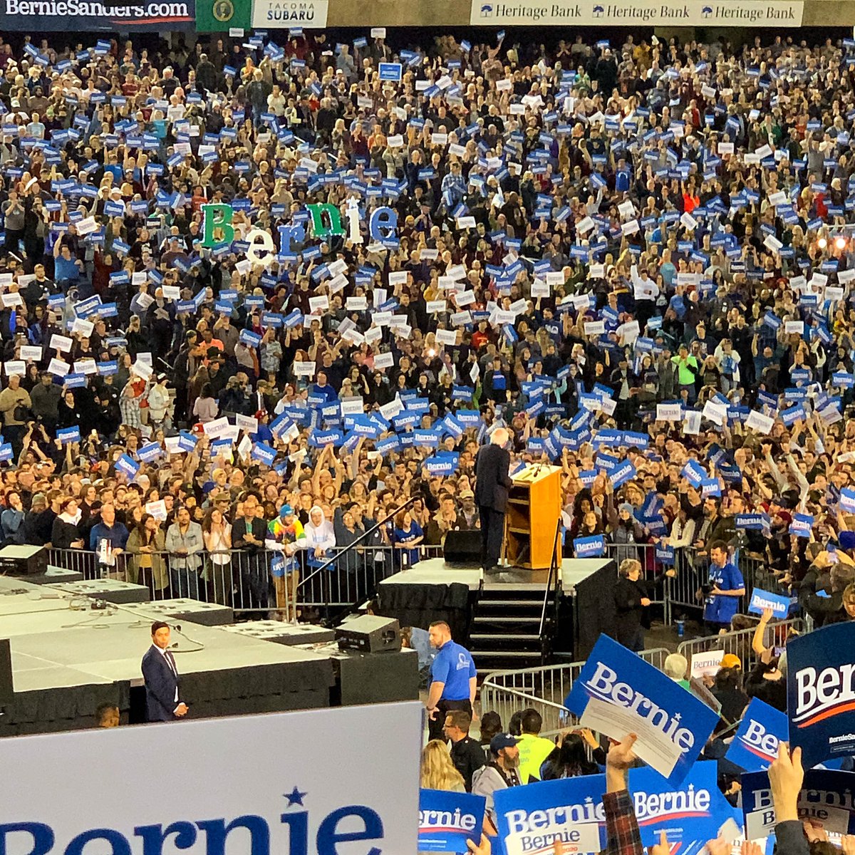 TheManuelBrown's tweet photo. The revolution is now! #FeelTheBern #BernieInTacoma #Bernie2020 #BernieInWA #BernieOrBustOrBust #inberniewetrust #washingtonstateforbernie #rallyforberniesanders #BernieSanders #BernieBros #bernieforpresident #berniecrat #Progressive #BernieBeatsTrump https://t.co/uiXyinjlRQ