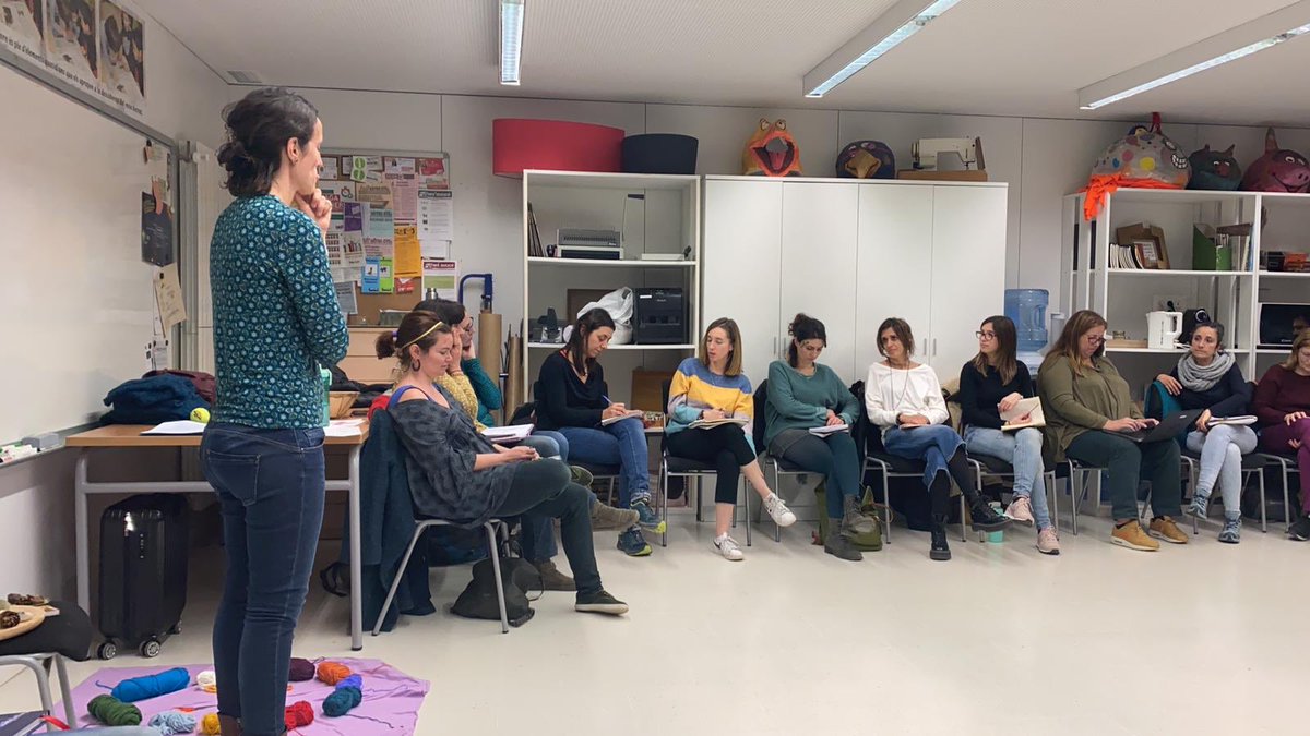 Escola dels Encants tweet media