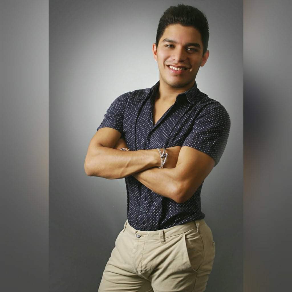 SanGrindr's tweet photo. Aporte Eduardo @grindr san Cristóbal https://t.co/GhAnKcp6l0